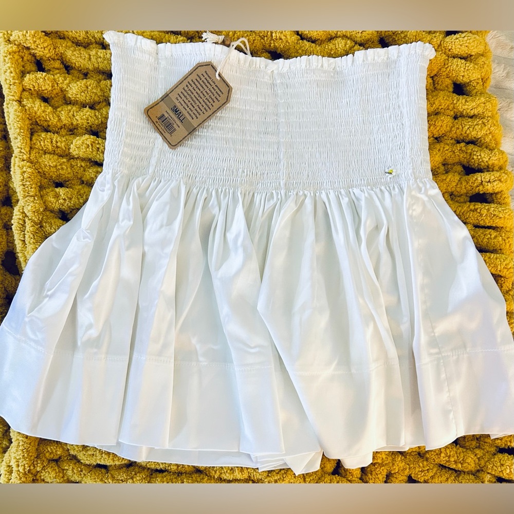 NWT NATURAL LIFE White Satin Mini Skort with Smocked Waist Small - Picture 4 of 8